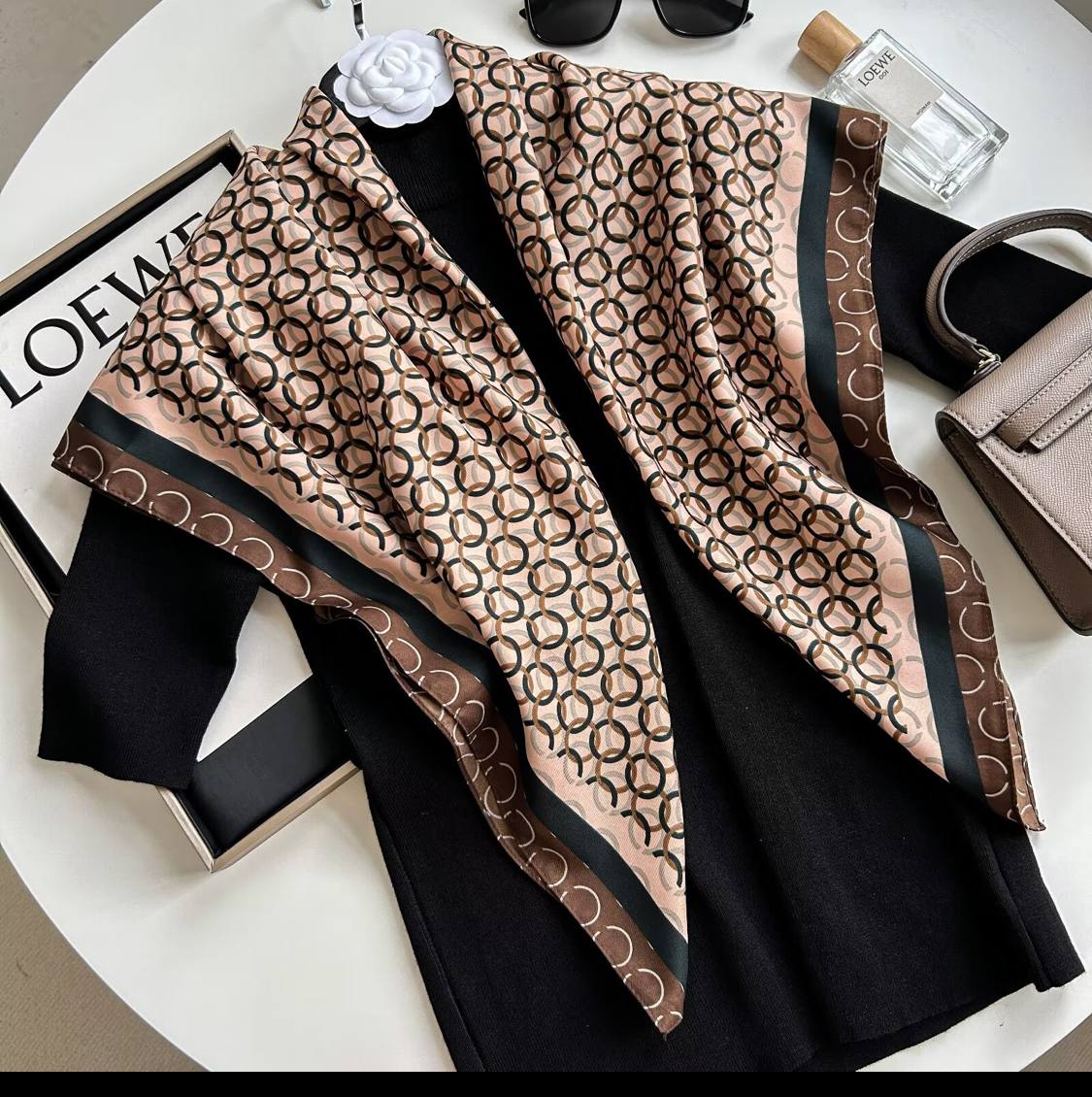 روسری ابریشم تویل سایز۹۰