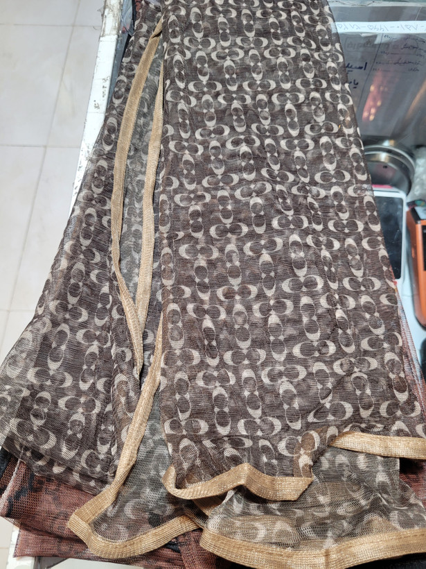 شال تورطرح دار