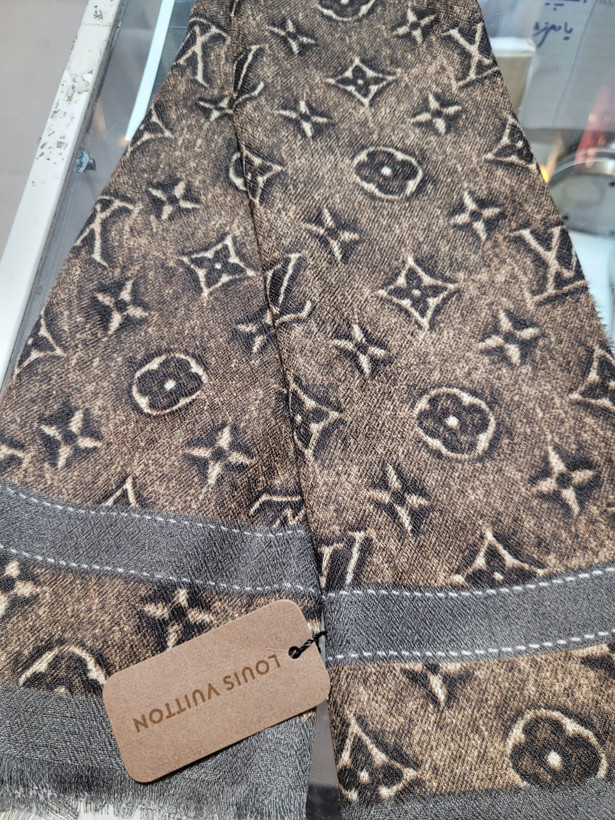 روسری وارداتی سایز۱۰۰
